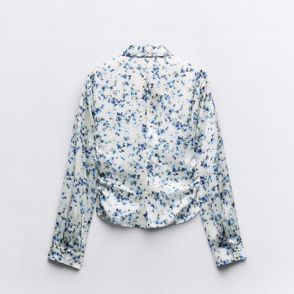 Zara Floral‎ Button-Up Blouse - Picture 3 of 5